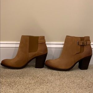 Lucky brand NEVER BEEN WORN tan booties